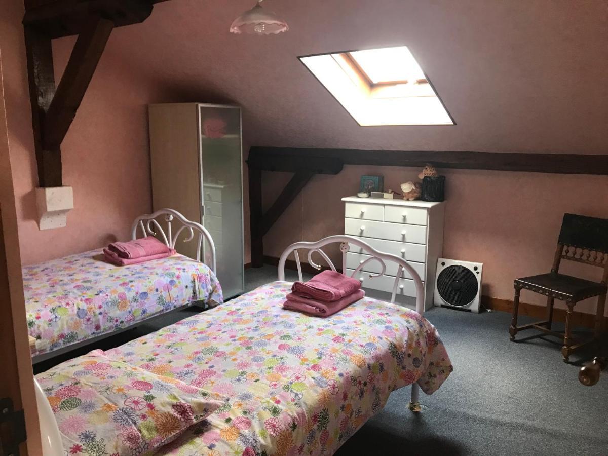 Le Logis Des Quatre Puits Bed & Breakfast Neuvicq-Montguyon Exterior photo