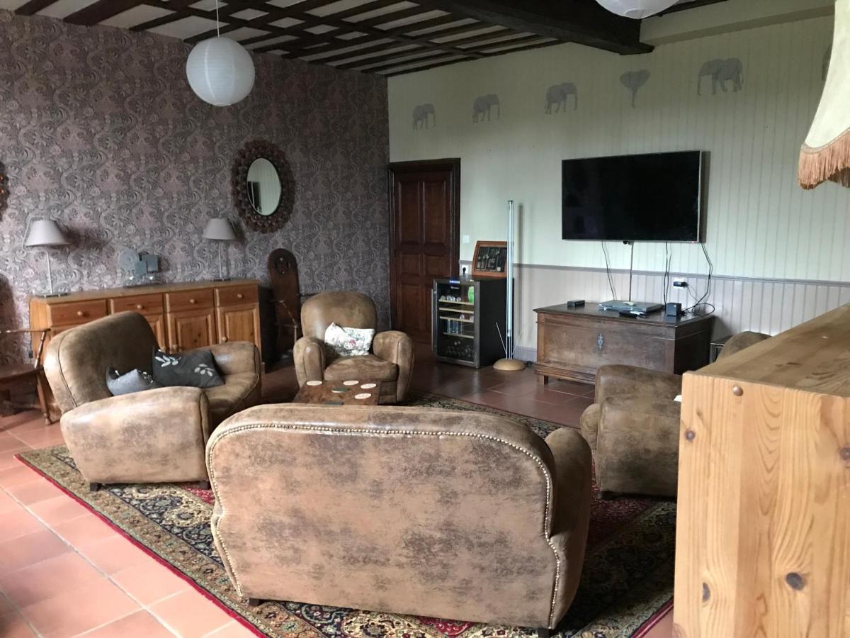 Le Logis Des Quatre Puits Bed & Breakfast Neuvicq-Montguyon Exterior photo